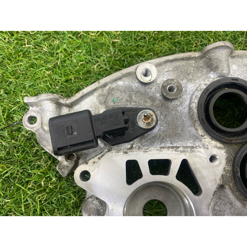 Крышка двигателя (двигатель и элементы) Volkswagen Touareg NF 2013 3.6 03H109122G