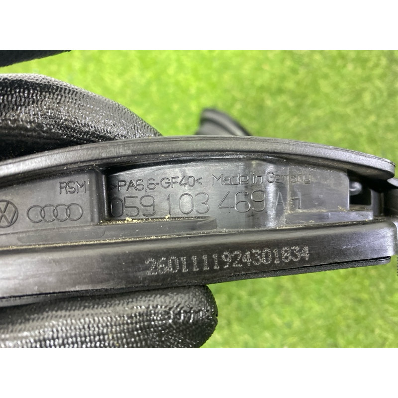 Крышка клапанов (двигатель и элементы) Volkswagen Touareg NF 2011 3.0 TDI 059103469AH