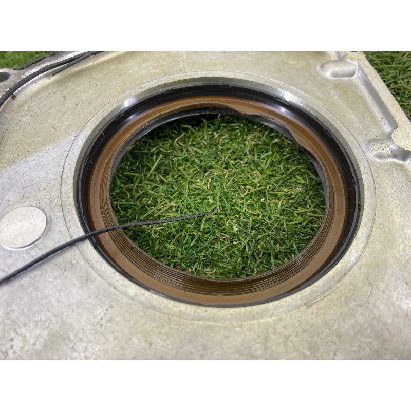 Крышка двигателя (двигатель и элементы) Volkswagen Touareg NF 2013 3.6 03H103173B