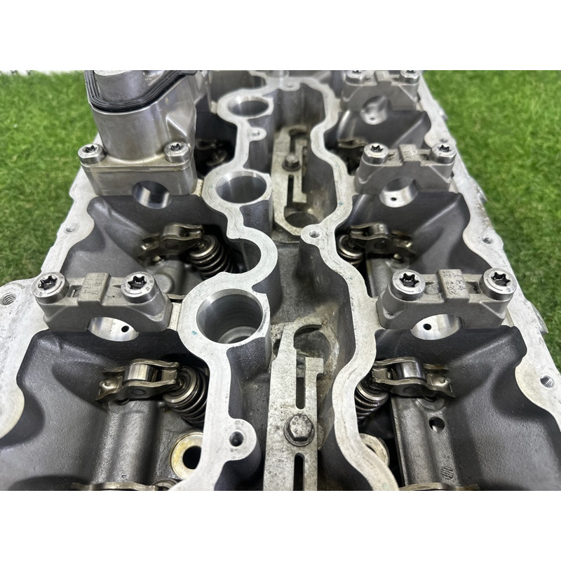 Головка блоку циліндрів (двигун та елементи) BMW 7-series F02 2011 4.4 N63 11127573933