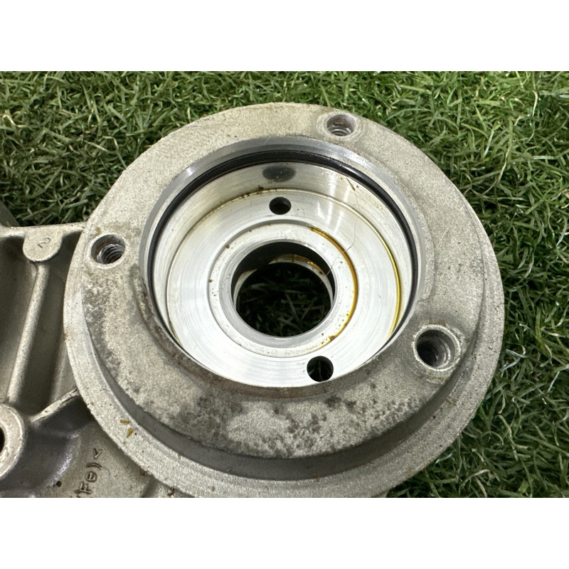 Опорный кронштейн распредвала (двигатель и элементы) AUDI A4 B9 2017 2.0 DBPA 06L103144H