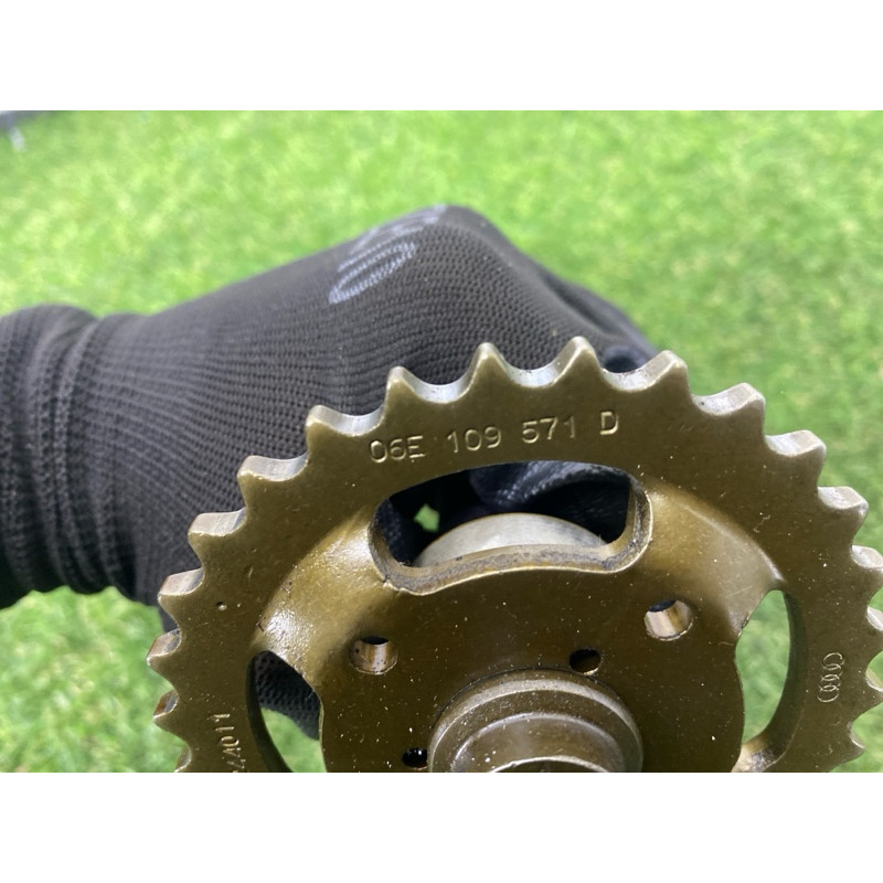 Распредвал выпускной (двигатель и элементы) AUDI A7 4G 2012 3.0 CGXB 06E109102BF