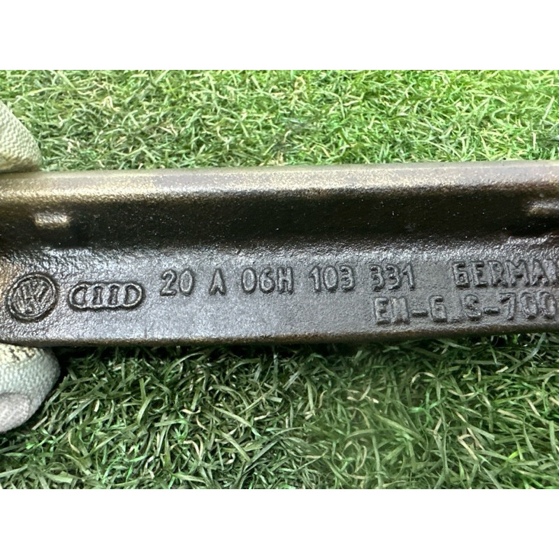 Блок балансирных валов (двигатель и элементы) AUDI Q5 8R 2012 2.0 CAEB 06H198205F