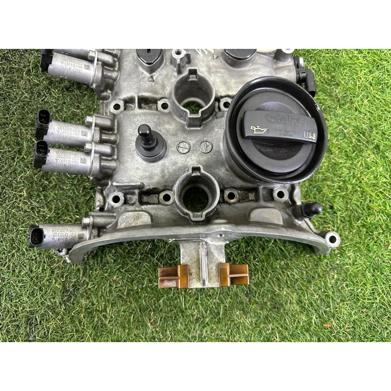 Крышка клапанов (двигатель и элементы) AUDI A4 B8 2012 2.0 CAEB 06H103475H