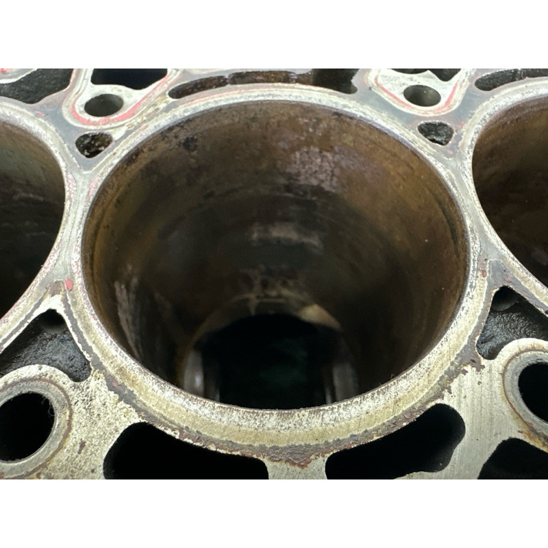 Блок цилиндров (двигатель и элементы) AUDI A4 B9 2017 2.0 DBPA 06L100033D