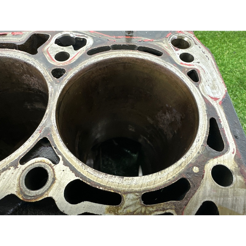 Блок цилиндров (двигатель и элементы) AUDI A4 B9 2017 2.0 DBPA 06L100033D