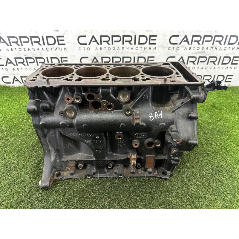 Блок цилиндров (двигатель и элементы) AUDI A4 B9 2017 2.0 DBPA 06L100033D