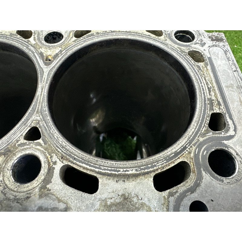 Блок циліндрів (двигун та елементи) BMW 5-series F10 2011 2.0 N47N 11112359840
