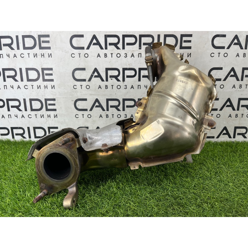 Коллектор выпускной (выпускная система) Nissan Rogue T33 2023 1.5 KR15DDT 208A26UF0A