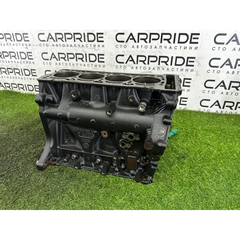 Блок цилиндров (двигатель и элементы) AUDI Q5 8R 2012 2.0 CAEB 06H103011AP