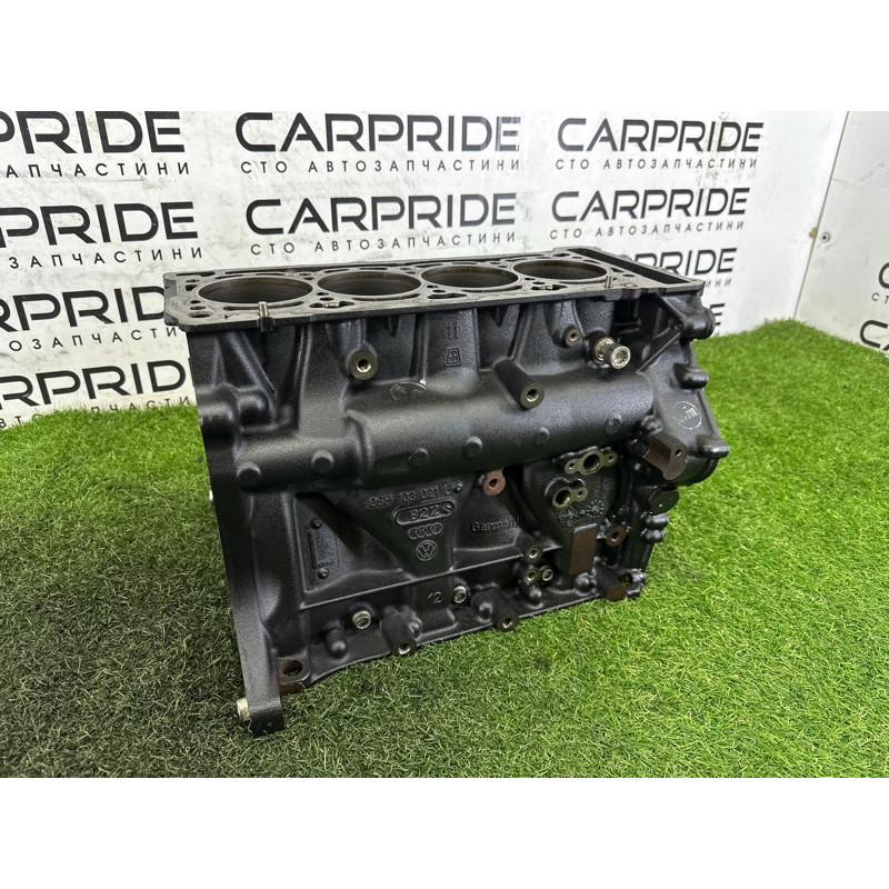 Блок цилиндров (двигатель и элементы) AUDI Q5 8R 2012 2.0 CAEB 06H103011AP