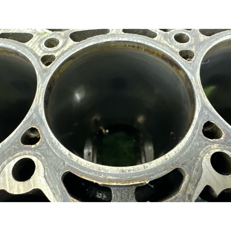 Блок цилиндров (двигатель и элементы) AUDI Q5 8R 2012 2.0 CAEB 06H103011AP