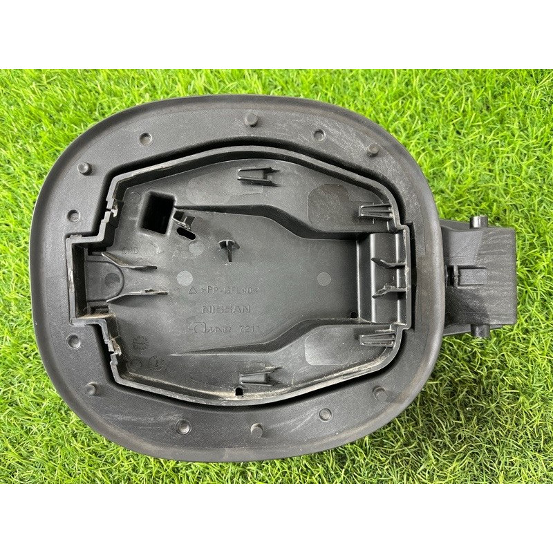 Лючок топливного бака (кузов и элементы) Nissan Rogue T33 2023 1.5 KR15DDT 781206RR0A