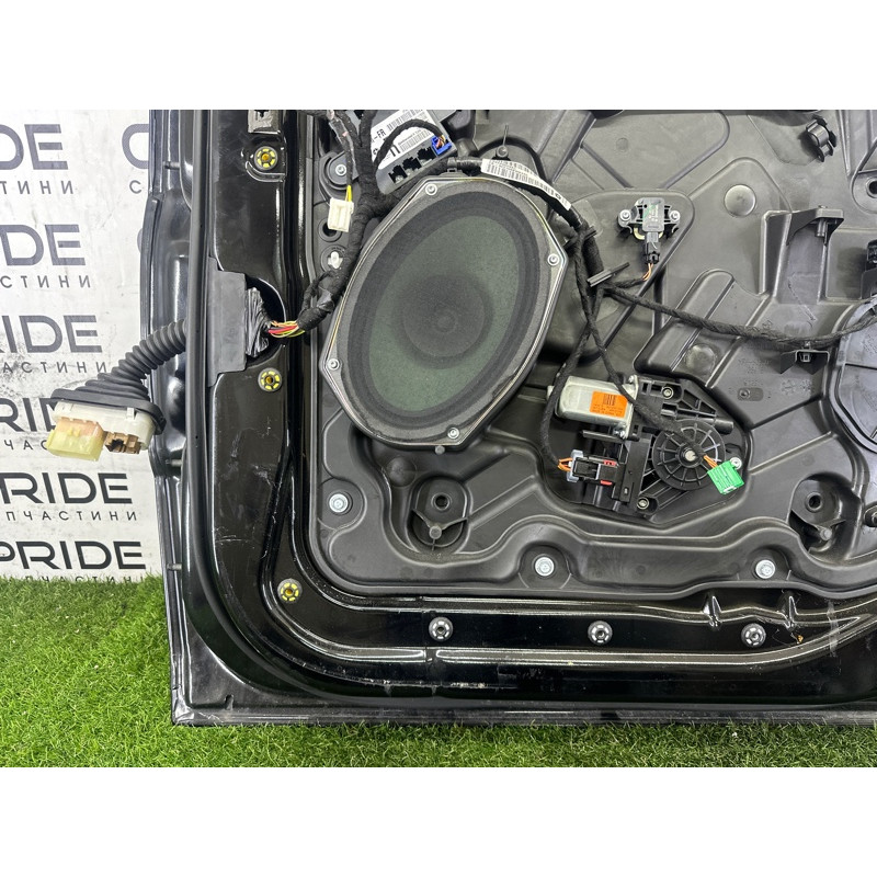 Дверь (наружные элементы кузова) Jeep Grand Cherokee WK2 2018 3.6 68274938AB