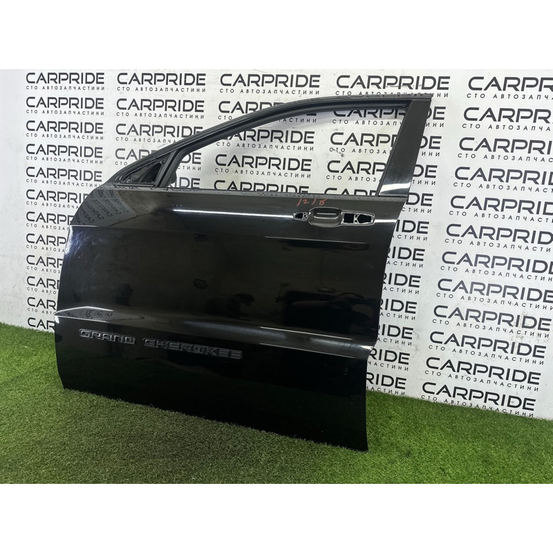 Дверь (наружные элементы кузова) Jeep Grand Cherokee WK2 2018 3.6 68274939AB