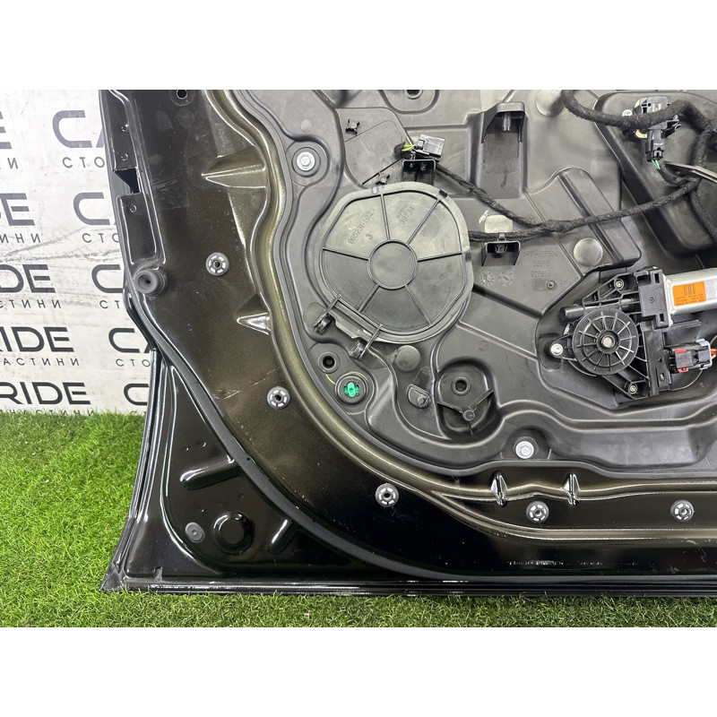 Дверь (наружные элементы кузова) Jeep Grand Cherokee WK2 2018 3.6 68274939AB