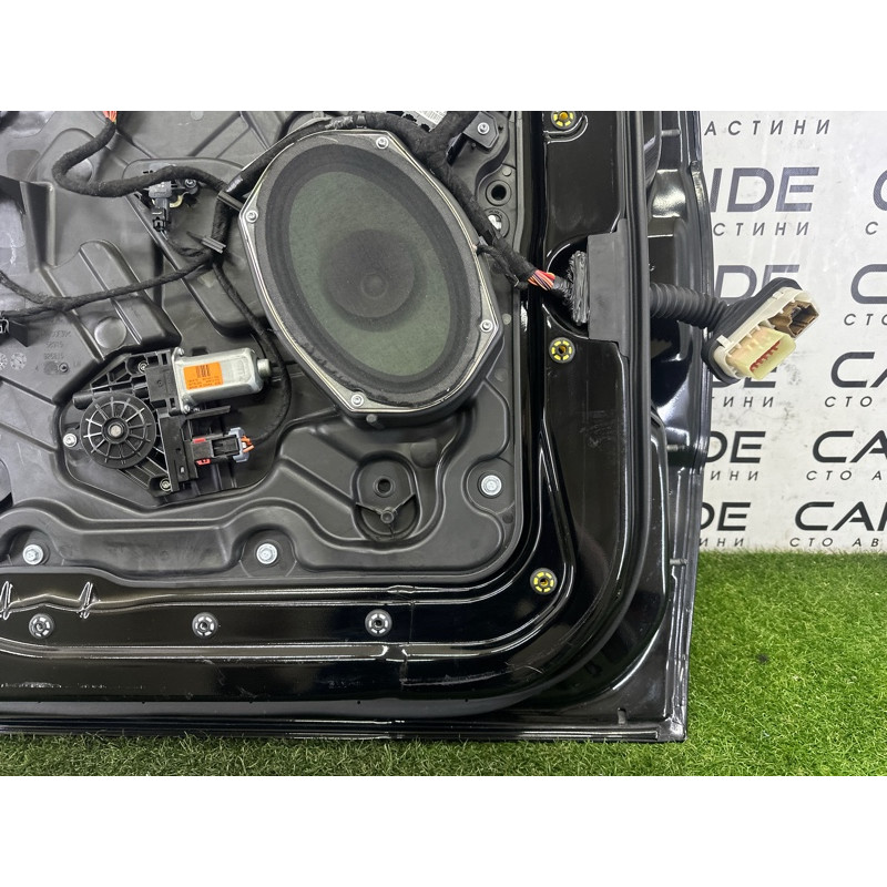 Дверь (наружные элементы кузова) Jeep Grand Cherokee WK2 2018 3.6 68274939AB