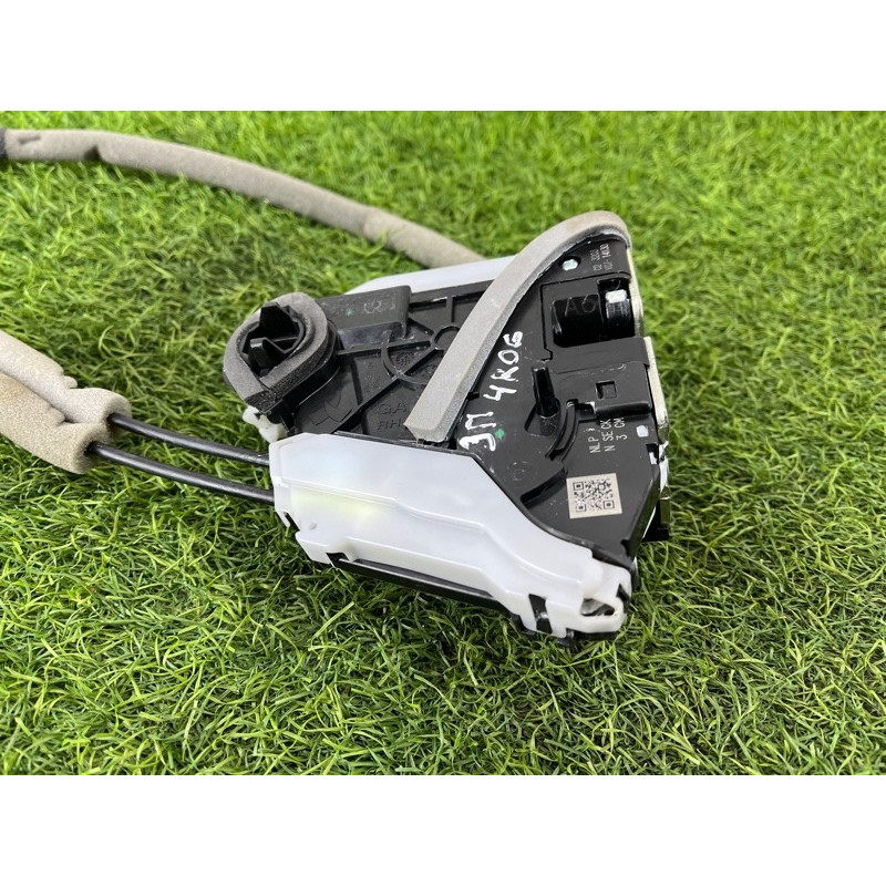 Замок двери (кузов и элементы) Nissan Rogue T33 2023 1.5 KR15DDT 825006RR0A