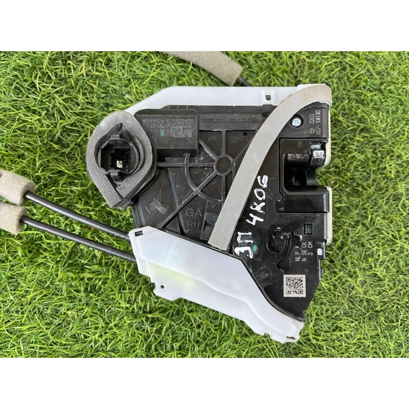 Замок двери (кузов и элементы) Nissan Rogue T33 2023 1.5 KR15DDT 825006RR0A