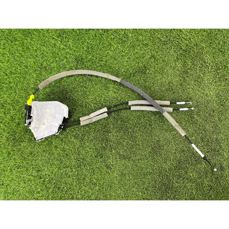 Замок двери (кузов и элементы) Nissan Rogue T33 2023 1.5 KR15DDT 825006RR0A