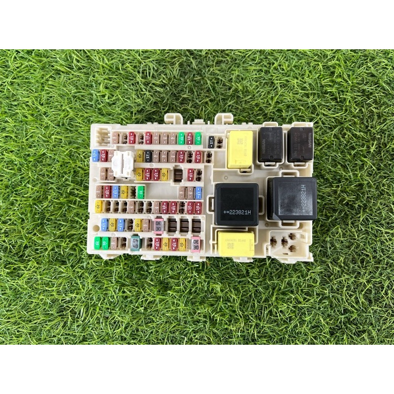 Блок предохранителей (электрика) Nissan Rogue T33 2023 1.5 KR15DDT 243506RA0C