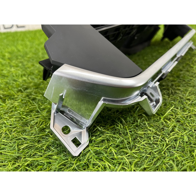 Центральный дефлектор салона (салон) Nissan Rogue T33 2023 1.5 KR15DDT 687506RY3A