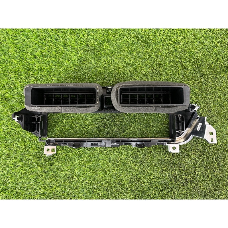 Центральный дефлектор салона (салон) Nissan Rogue T33 2023 1.5 KR15DDT 687506RY3A