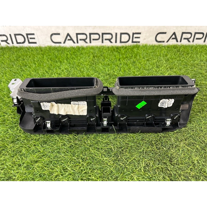 Центральный дефлектор салона (салон) Nissan Rogue T33 2023 1.5 KR15DDT 687506RY3A