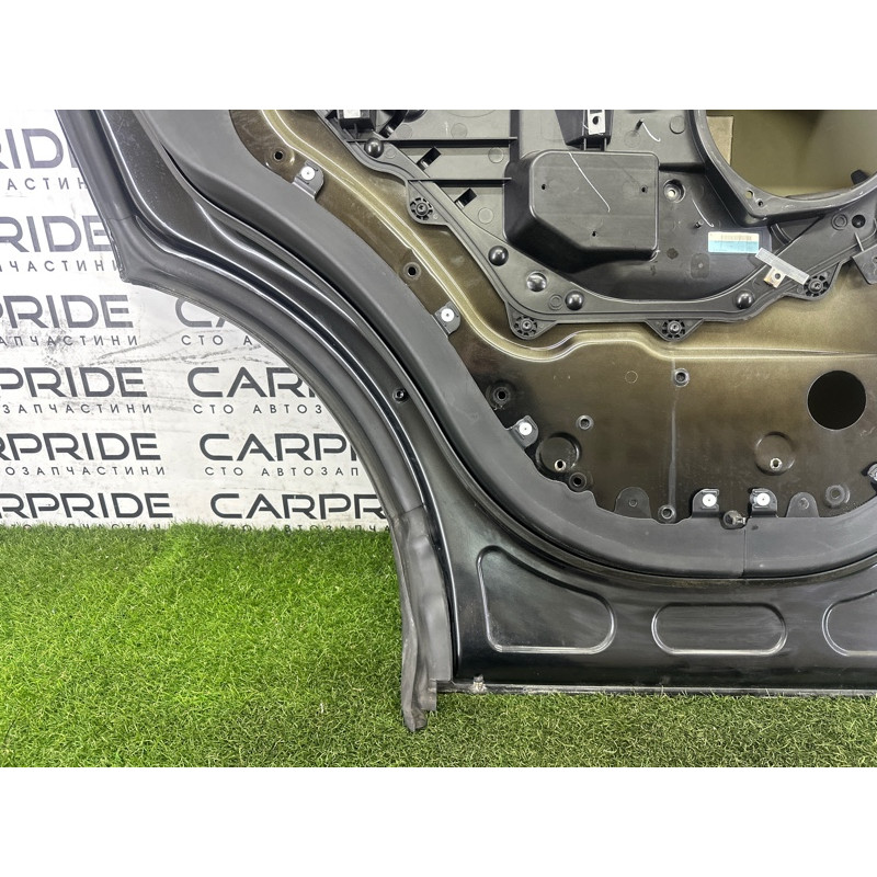 Двері (наружные элементы кузова) LAND ROVER RANGE ROVER Sport L494 2016 3.0 Diesel LR044229