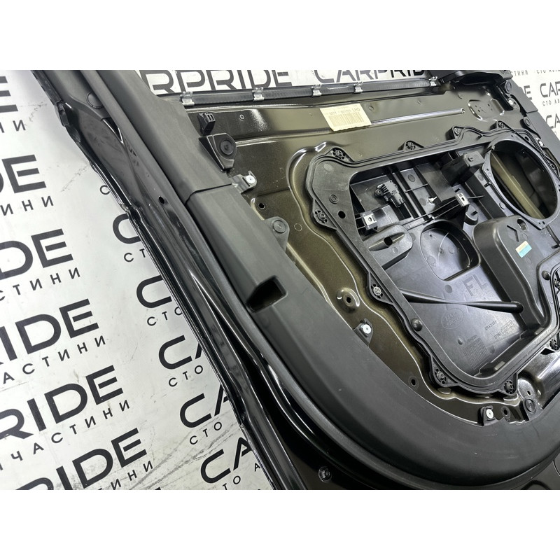 Двері (наружные элементы кузова) LAND ROVER RANGE ROVER Sport L494 2016 3.0 Diesel LR044227