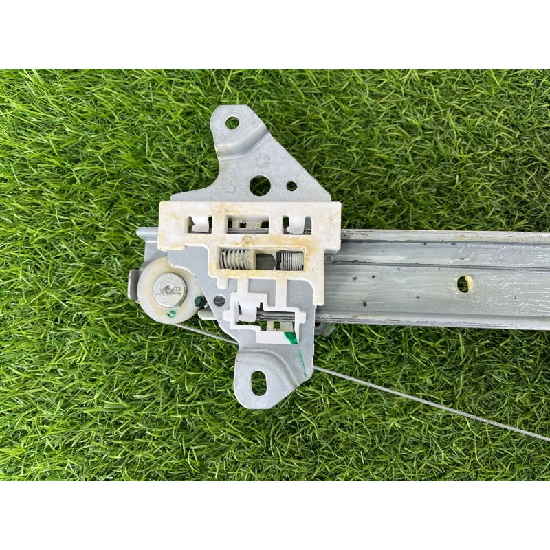 Механизм стеклоподъемника (кузов и элементы) Nissan Rogue T33 2023 1.5 KR15DDT 807216RR0A