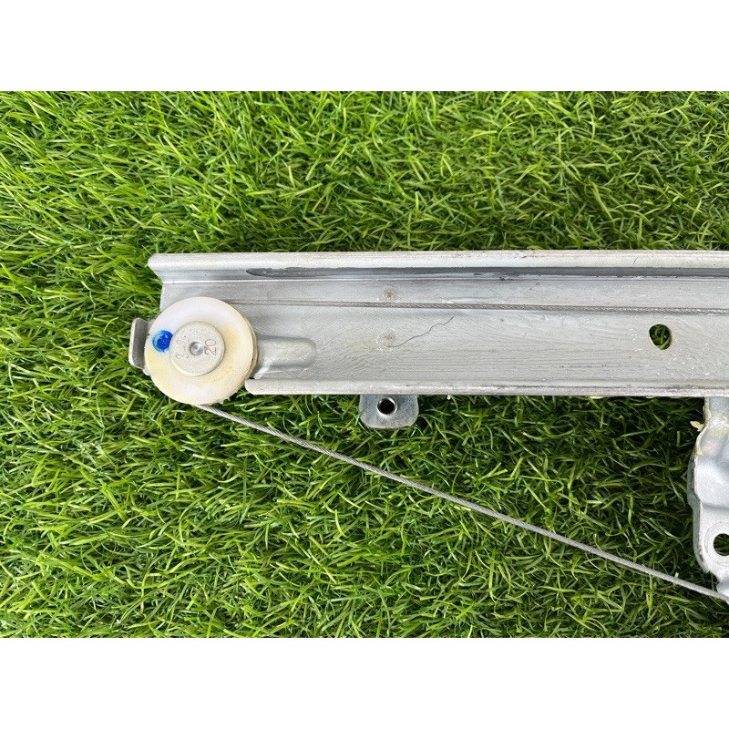 Механизм стеклоподъемника (кузов и элементы) Nissan Rogue T33 2023 1.5 KR15DDT 827216RR0A