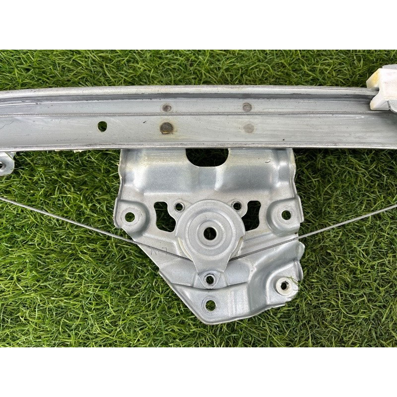 Механизм стеклоподъемника (кузов и элементы) Nissan Rogue T33 2023 1.5 KR15DDT 827216RR0A