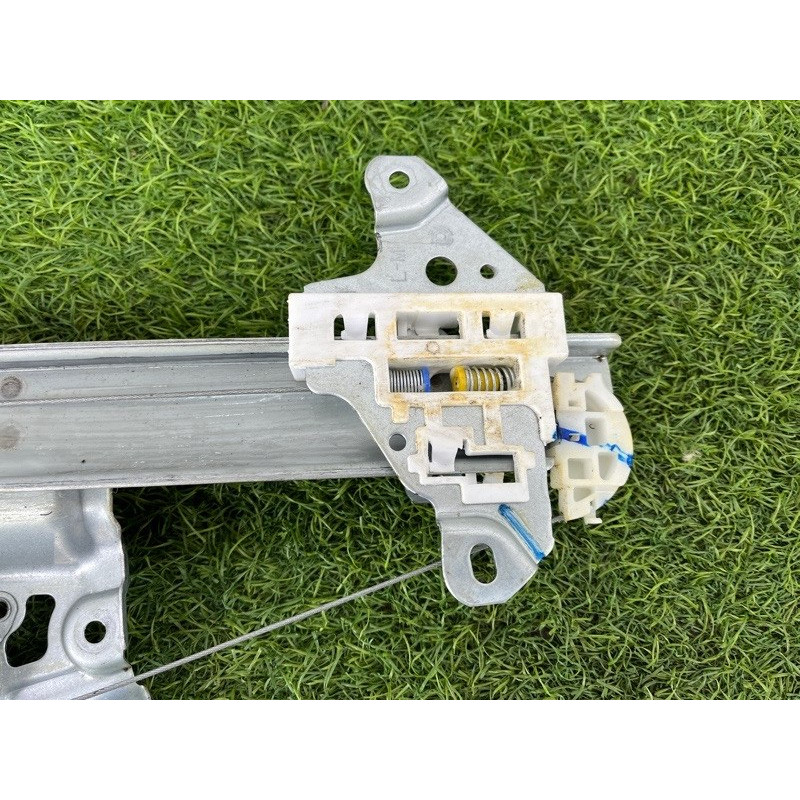 Механизм стеклоподъемника (кузов и элементы) Nissan Rogue T33 2023 1.5 KR15DDT 827216RR0A