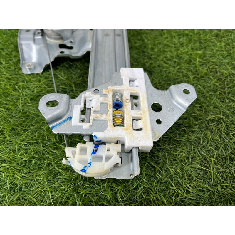 Механизм стеклоподъемника (кузов и элементы) Nissan Rogue T33 2023 1.5 KR15DDT 827216RR0A