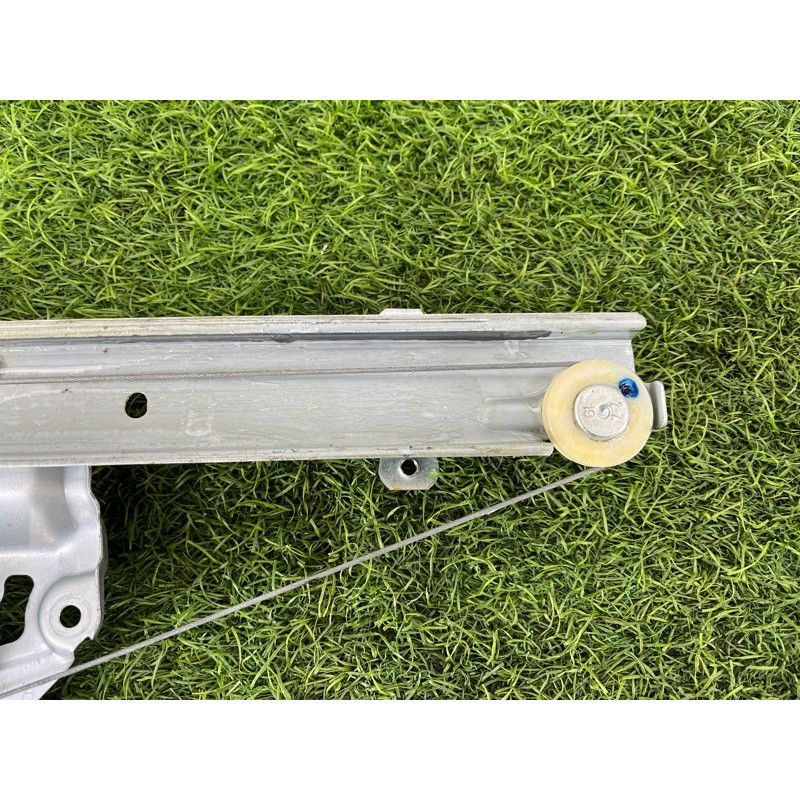 Механизм стеклоподъемника (кузов и элементы) Nissan Rogue T33 2023 1.5 KR15DDT 827206RR0A