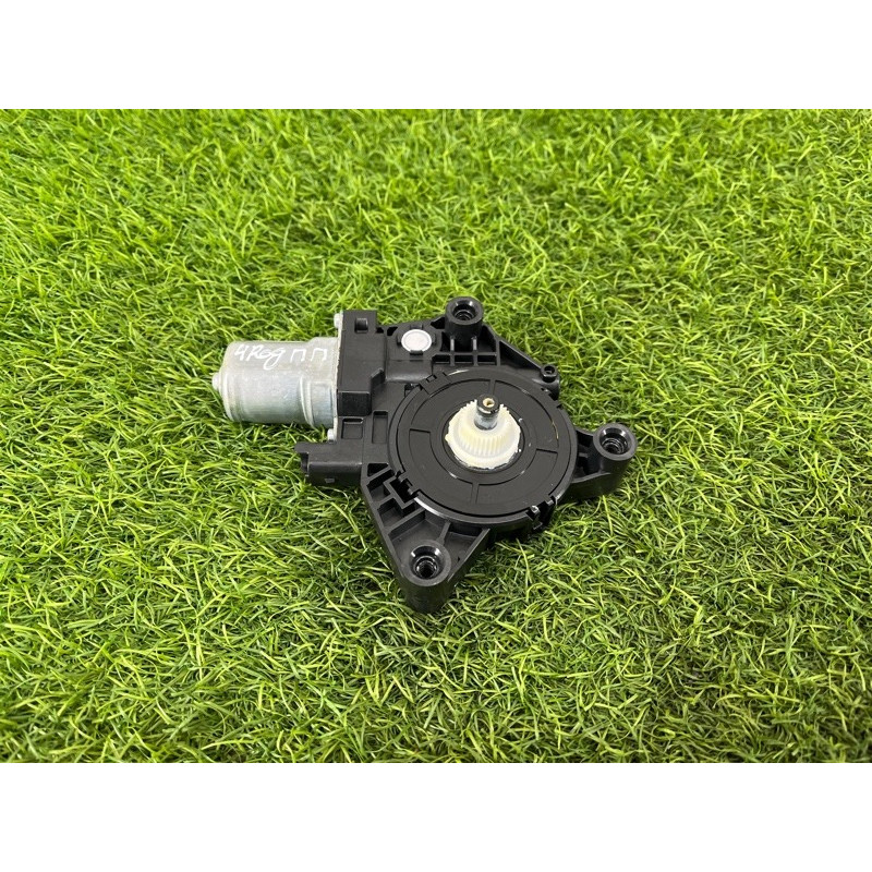 Мотор стеклоподъемника (электрика) Nissan Rogue T33 2023 1.5 KR15DDT 807306RR0A