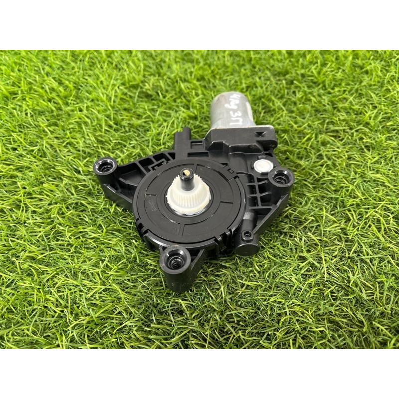 Мотор стеклоподъемника (электрика) Nissan Rogue T33 2023 1.5 KR15DDT 807306RR0A