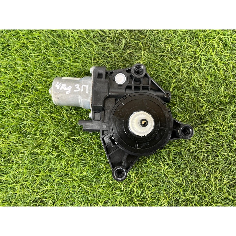 Мотор стеклоподъемника (электрика) Nissan Rogue T33 2023 1.5 KR15DDT 807306RR0A