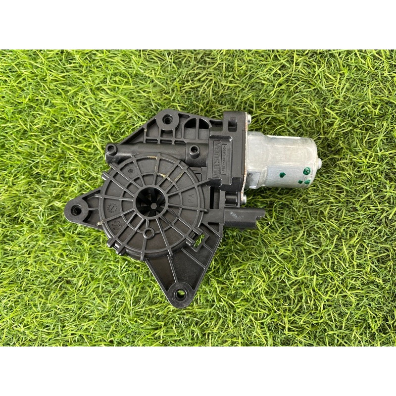 Мотор стеклоподъемника (электрика) Nissan Rogue T33 2023 1.5 KR15DDT 807306RR0A