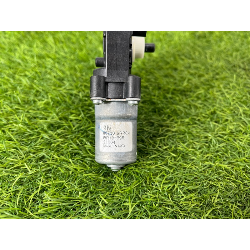 Мотор стеклоподъемника (электрика) Nissan Rogue T33 2023 1.5 KR15DDT 807306RR0A