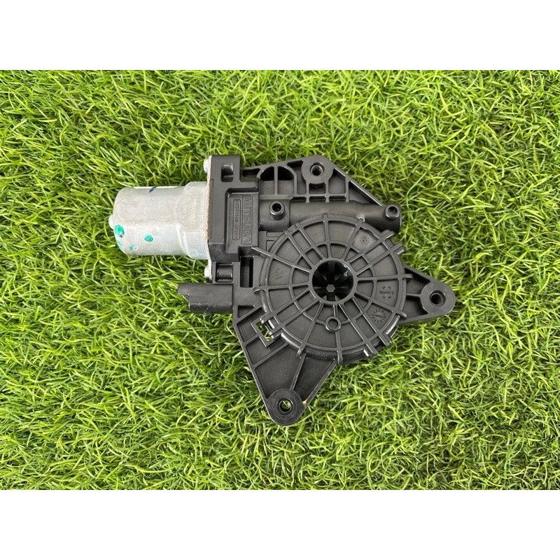 Мотор стеклоподъемника (электрика) Nissan Rogue T33 2023 1.5 KR15DDT 807316RR0A