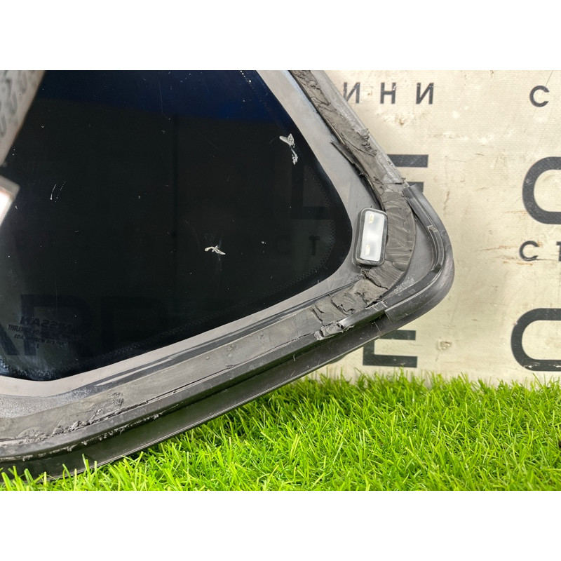 Форточка кузова (стекла и зеркала) Nissan Rogue T33 2023 1.5 KR15DDT 833006RR0A