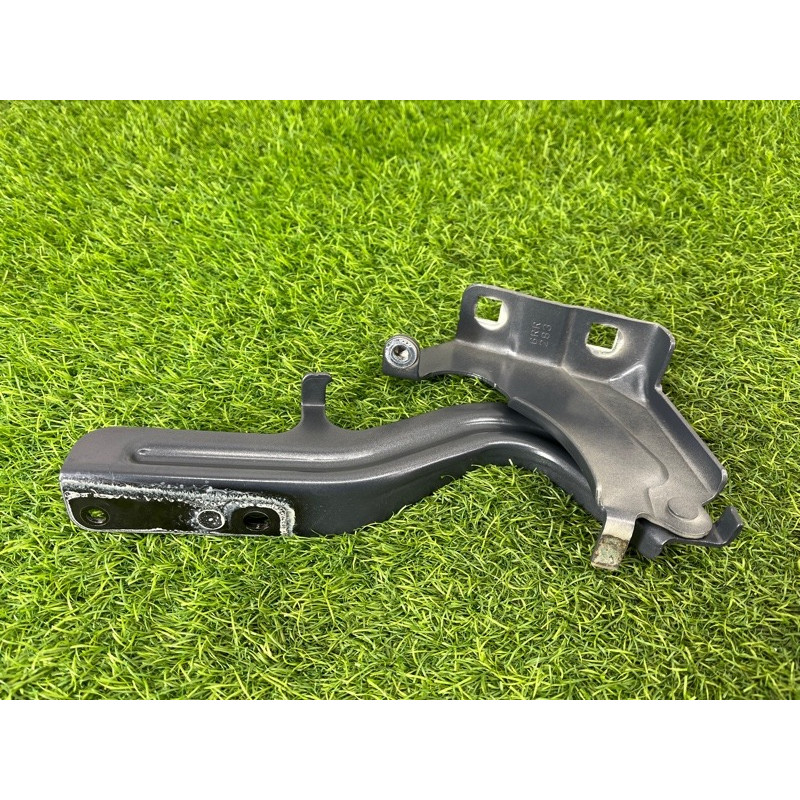 Петля капота (кузов и элементы) Nissan Rogue T33 2023 1.5 KR15DDT 654006RA0A