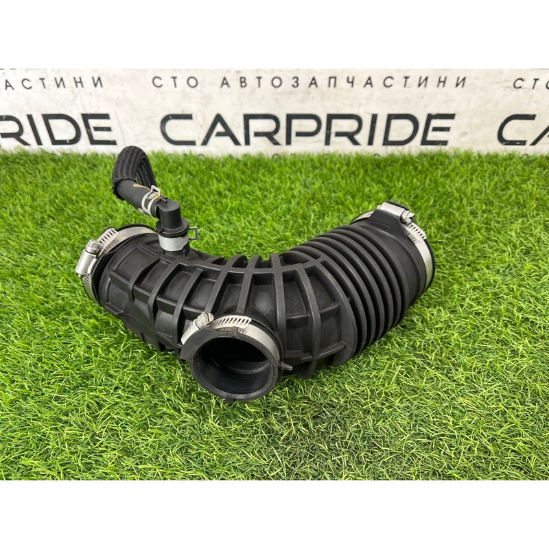 Патрубок воздушного фильтра (впускная система) Nissan Rogue T33 2023 1.5 KR15DDT 165786RC1B