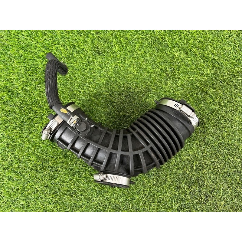 Патрубок воздушного фильтра (впускная система) Nissan Rogue T33 2023 1.5 KR15DDT 165786RC1B