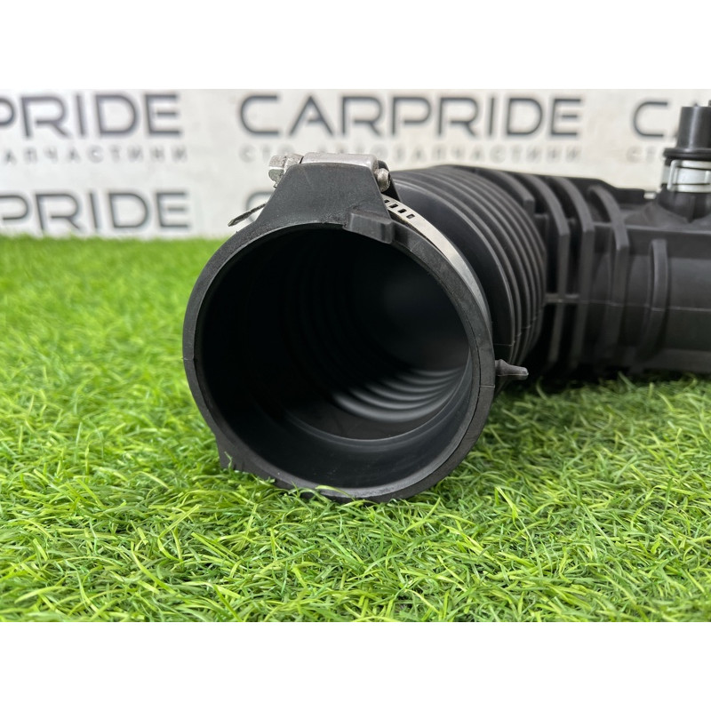 Патрубок воздушного фильтра (впускная система) Nissan Rogue T33 2023 1.5 KR15DDT 165786RC1B