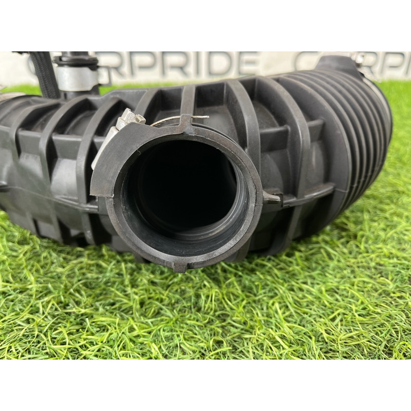 Патрубок воздушного фильтра (впускная система) Nissan Rogue T33 2023 1.5 KR15DDT 165786RC1B