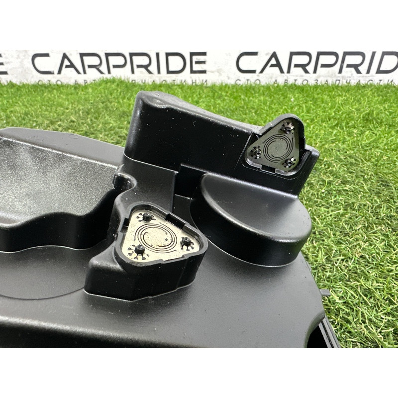 Маслоотделитель (двигатель и элементы) AUDI A7 4G 2012 3.0 CGXB 06E103547F