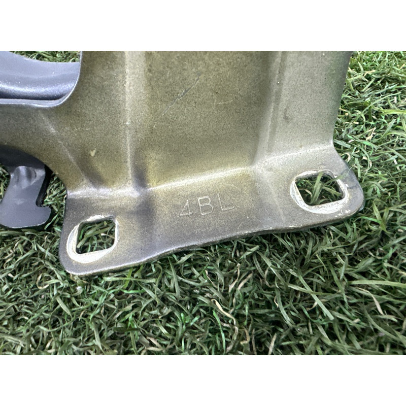 Петля капота (кузов и элементы) Nissan Rogue T32 2016 2.5 QR25DE 654014BA0A